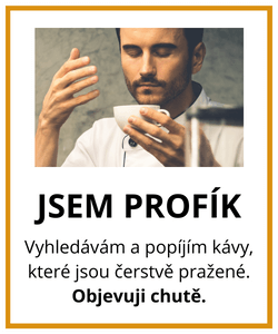 003 kávový profesionál rád vychutnává různé kávy